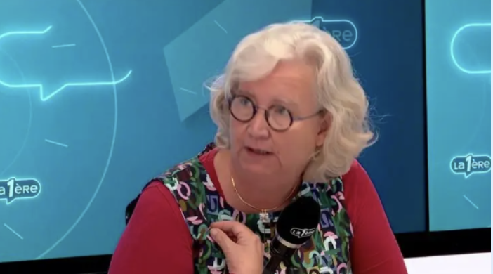Virginie Tyou en plateau sur RTBF La Première